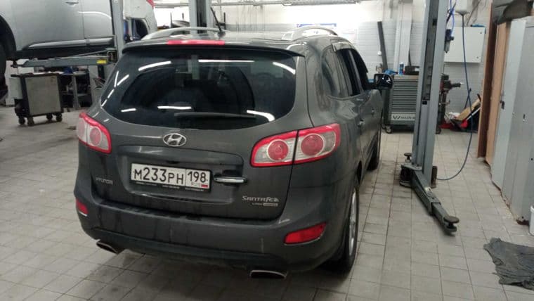 Hyundai Santa Fe, 2010 - вид 2