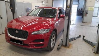 Jaguar F-Pace 2019 года, 97 899 км - вид 1