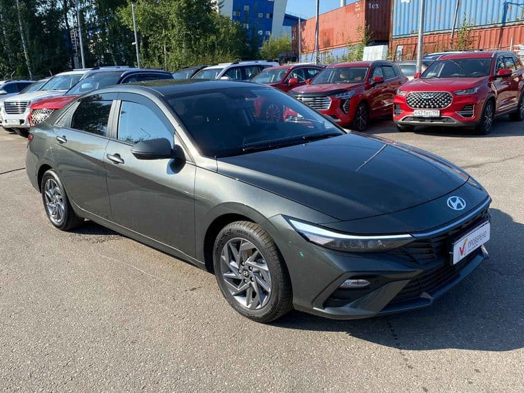 Hyundai Elantra, 2023 - вид 2