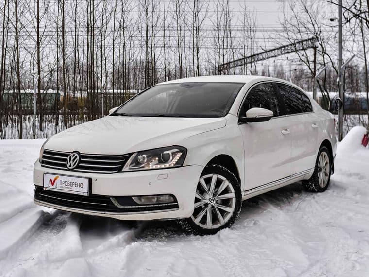 Volkswagen Passat 2013 года, 248 000 км - вид 1