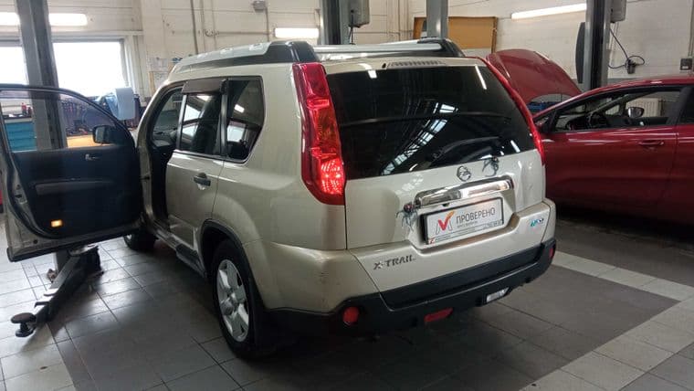 Nissan X-Trail, 2010 - вид 2