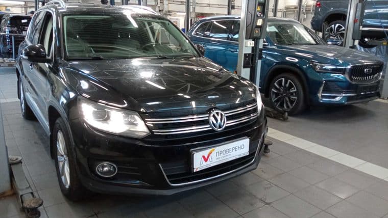 Volkswagen Tiguan, 2012 - вид 2