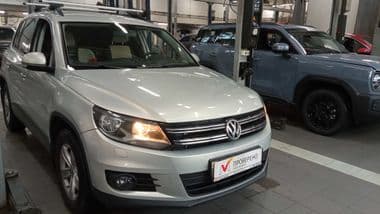 Volkswagen Tiguan 2013 года, 107 997 км | VIN 07611 - вид 2