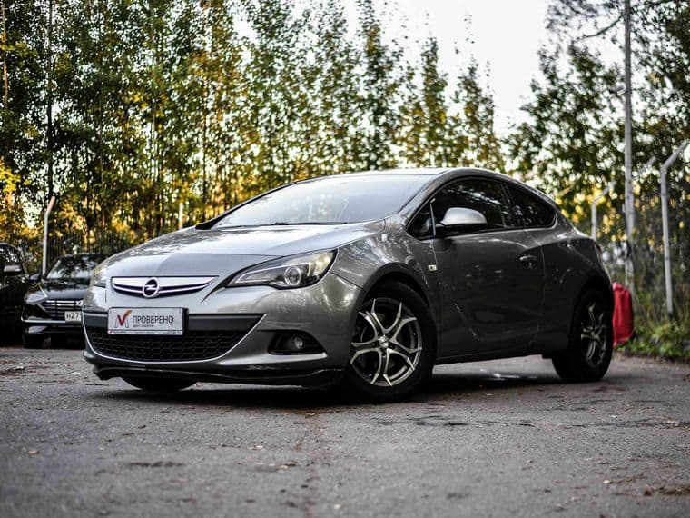 Opel Astra GTC, 2012