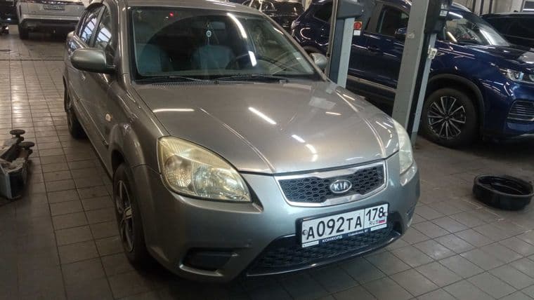 KIA Rio 2011 года, 109 553 км - вид 2