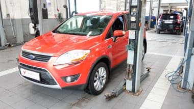 Ford Kuga 2011 года, 140 578 км - вид 1
