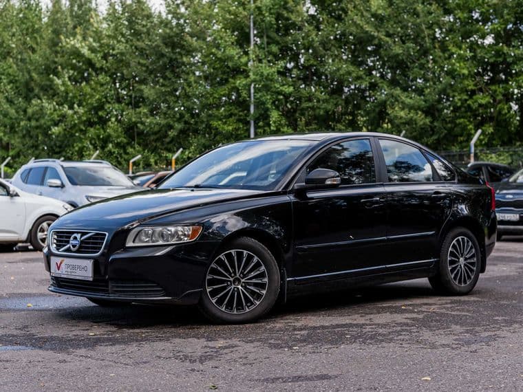 Volvo S40 2011 года, 105 810 км - вид 1
