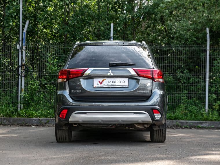 Mitsubishi Outlander, 2020 - вид 3