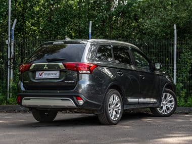 Mitsubishi Outlander 2020 года, 96 881 км - вид 2