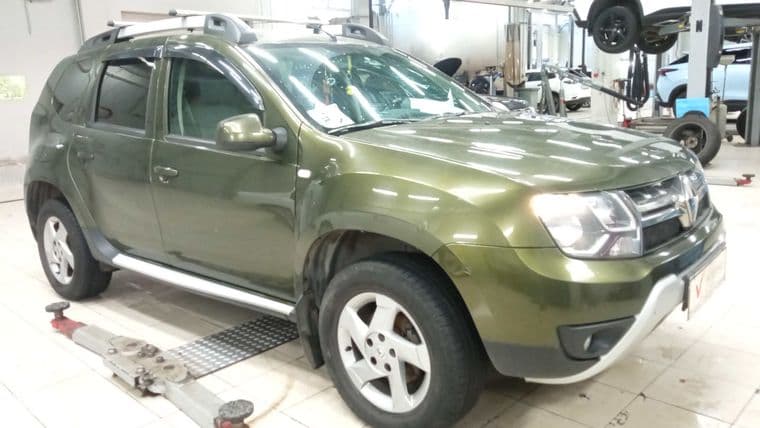 Renault Duster 2016 года, 70 000 км - вид 2