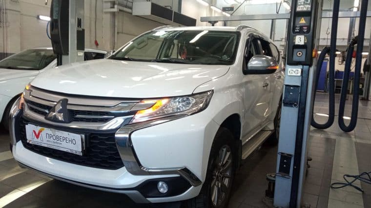 Mitsubishi Pajero Sport 2017 года, 122 497 км - вид 1