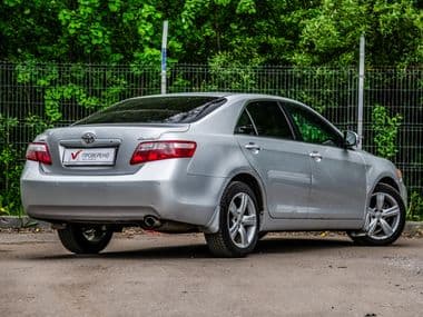 Toyota Camry 2010 года, 287 518 км - вид 2