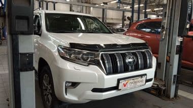 Toyota Land Cruiser Prado 2018 года, 101 381 км - вид 2