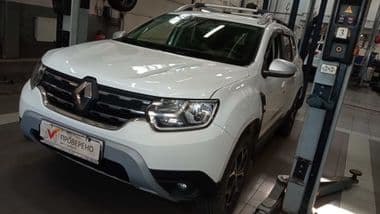 Renault Duster 2021 года, 110 872 км - вид 1