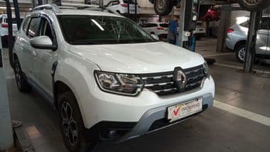 Renault Duster 2021 года, 110 872 км - вид 2