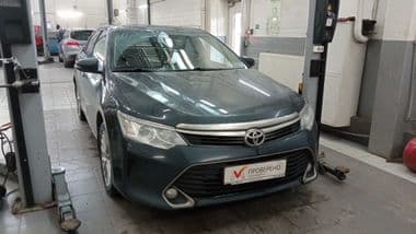 Toyota Camry 2015 года, 280 970 км - вид 2