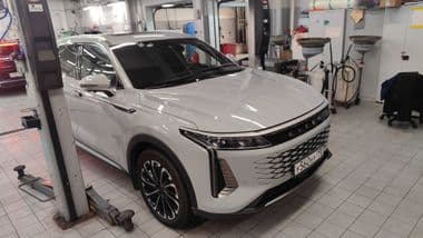 Exeed RX 2023 года, 33 657 км | VIN 68902 - вид 2