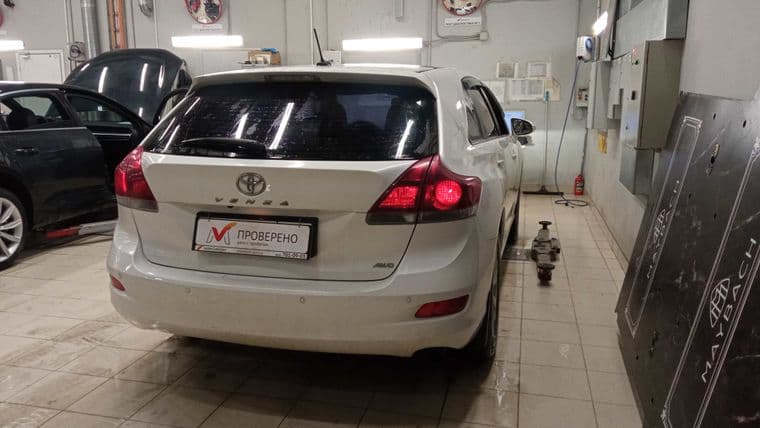 Toyota Venza, 2013 - вид 2