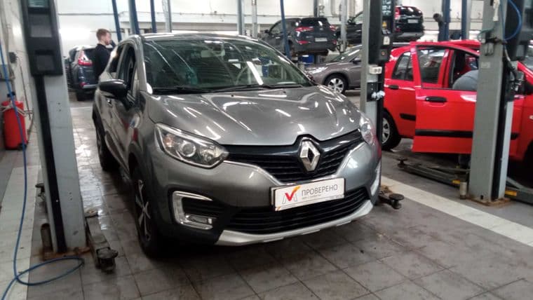Renault Kaptur 2018 года, 95 802 км - вид 2