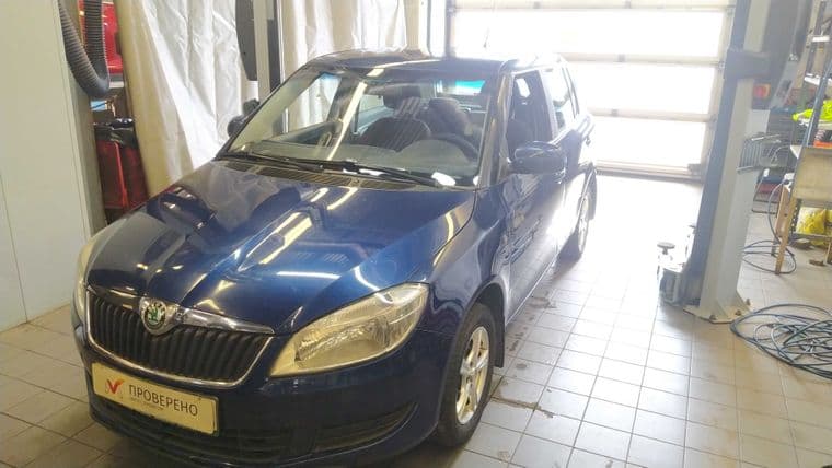 Skoda Fabia 2010 года, 205 000 км - вид 2