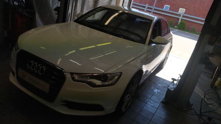 Audi A6 2012 года, 194 084 км - вид 1