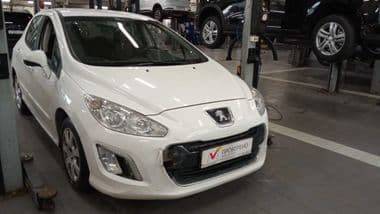 Peugeot 308 2011 года, 106 204 км | VIN 14246 - вид 2