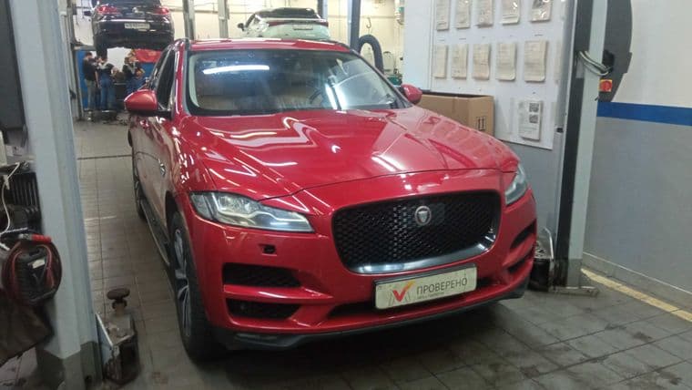 Jaguar F-Pace, 2016 - вид 2