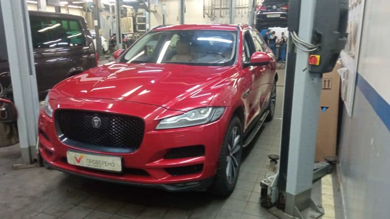 Jaguar F-Pace, 2016