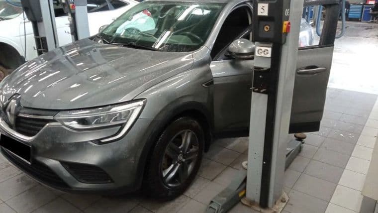 Renault Arkana 2021 года, 186 000 км - вид 1