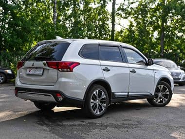 Mitsubishi Outlander 2020 года, 154 037 км - вид 2
