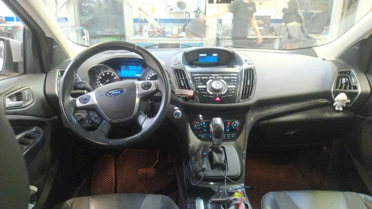 Ford Kuga, 2014 - вид 4