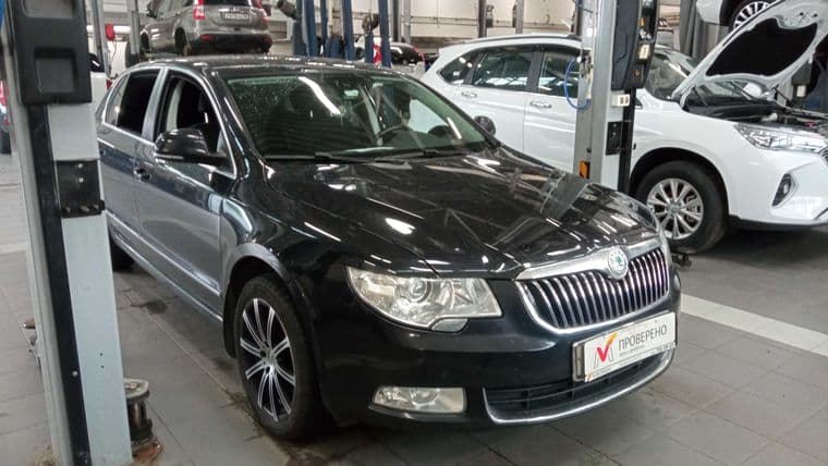 Skoda Superb 2013 года, 153 084 км - вид 2