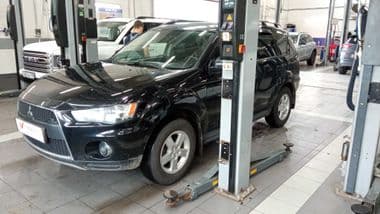 Mitsubishi Outlander 2011 года, 149 320 км - вид 1