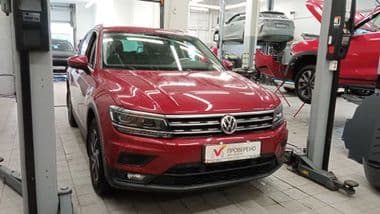 Volkswagen Tiguan 2019 года, 20 678 км - вид 2