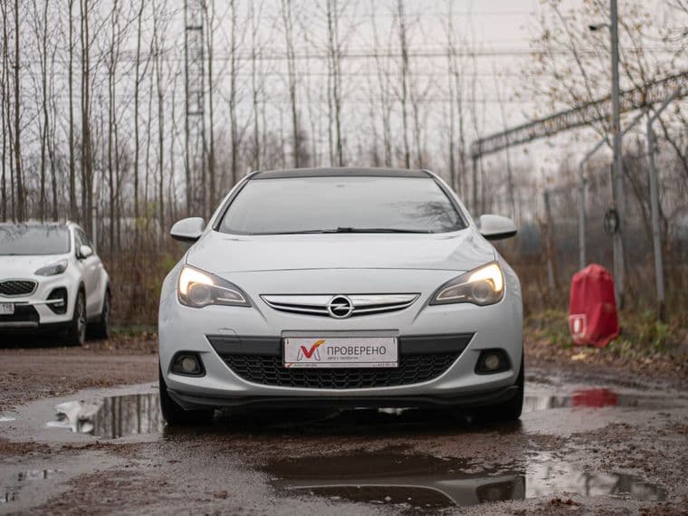 Opel Astra GTC, 2012 - вид 2