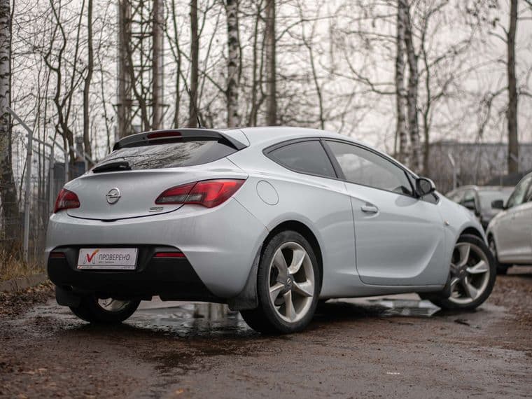 Opel Astra GTC 2012 года, 174 460 км - вид 2