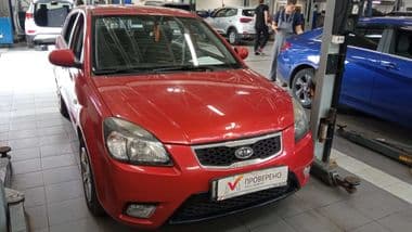 KIA Rio 2011 года, 89 869 км - вид 2
