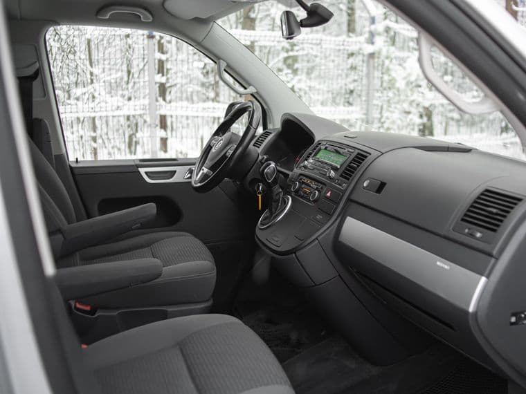 Volkswagen Multivan, 2012 - вид 2