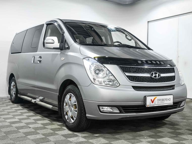 Hyundai Grand Starex, 2015 - вид 2