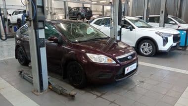 Ford Focus 2010 года, 132 552 км - вид 2