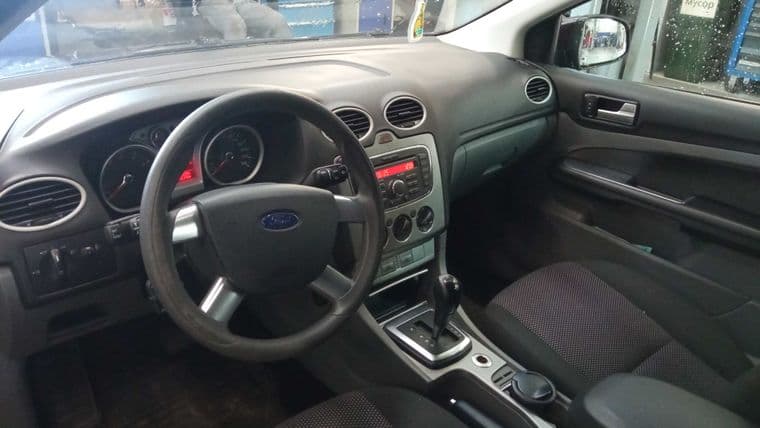 Ford Focus, 2010 - вид 4