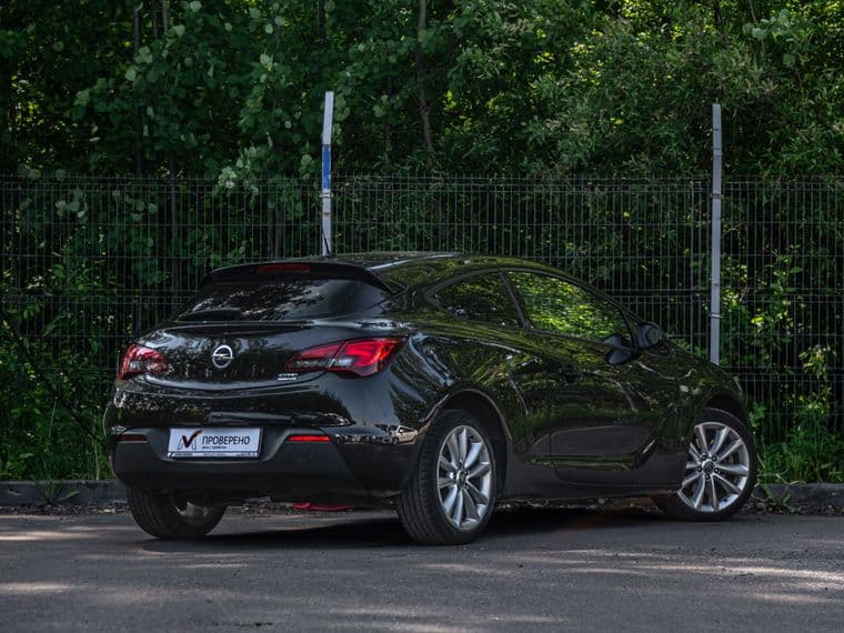 Opel Astra GTC, 2012 - вид 1