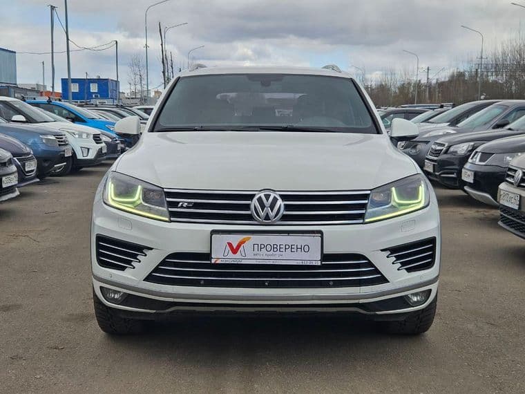 Volkswagen Touareg 2017 года, 229 990 км - вид 2