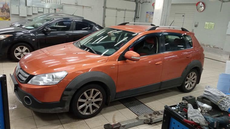 Dongfeng H30 Cross 2014 года, 86 000 км - вид 1
