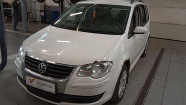 Volkswagen Touran 2009 года, 355 027 км - вид 1