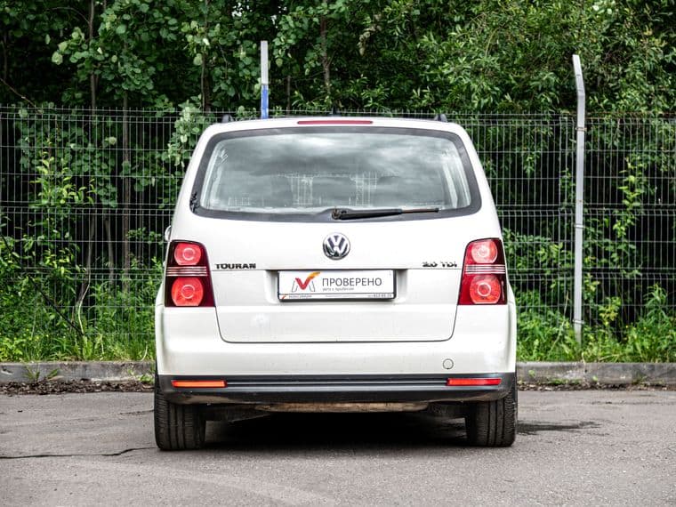 Volkswagen Touran, 2009 - вид 3