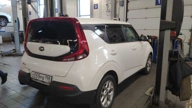 KIA Soul 2020 года, 60 503 км - вид 2