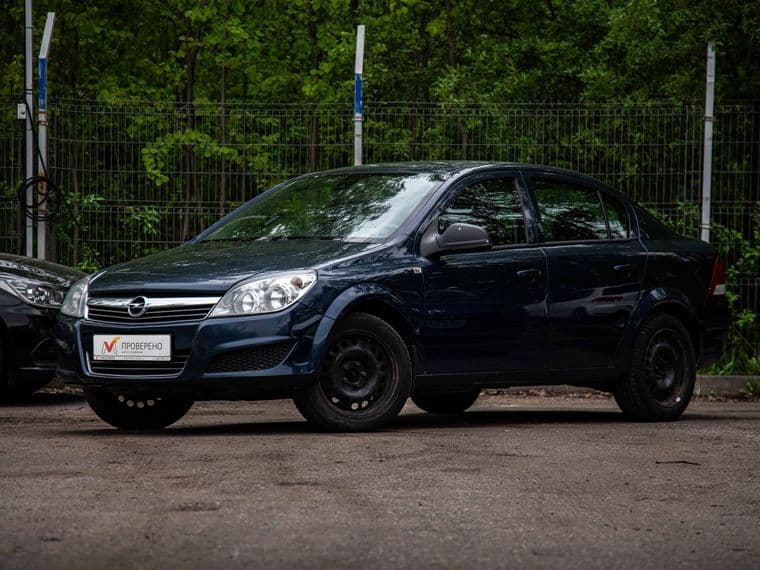Opel Astra, 2011