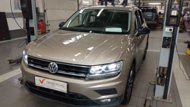 Volkswagen Tiguan 2019 года, 63 161 км - вид 1