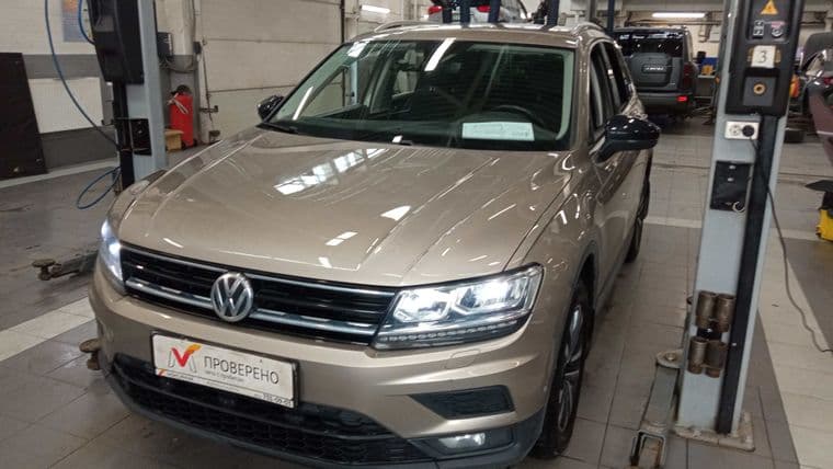Volkswagen Tiguan 2019 года, 63 161 км - вид 1